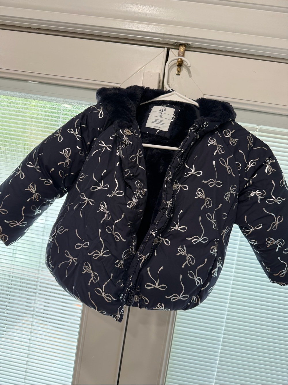 GAP Navy Puffer Jacket with White Bow Print and Faux Fur Hood